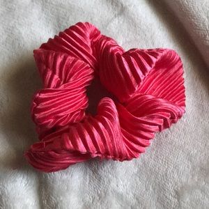 Hair scrunchie